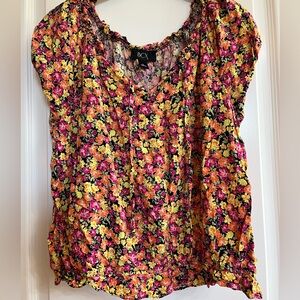 BCX Juniors’ Floral Print Top.